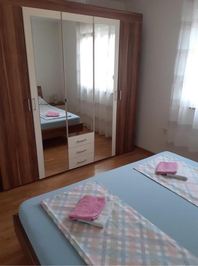 Senoina Ulica 36 Jm Apartment Pula Luaran gambar